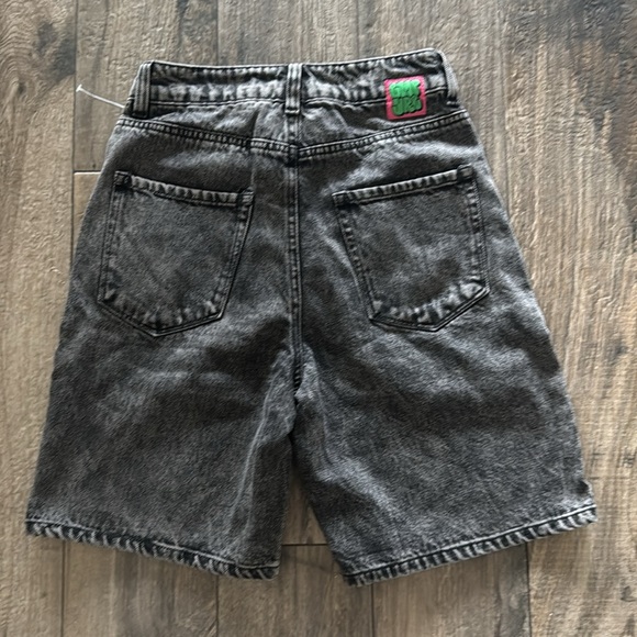 Empyre Black Acid Wash Jorts - Picture 3 of 4